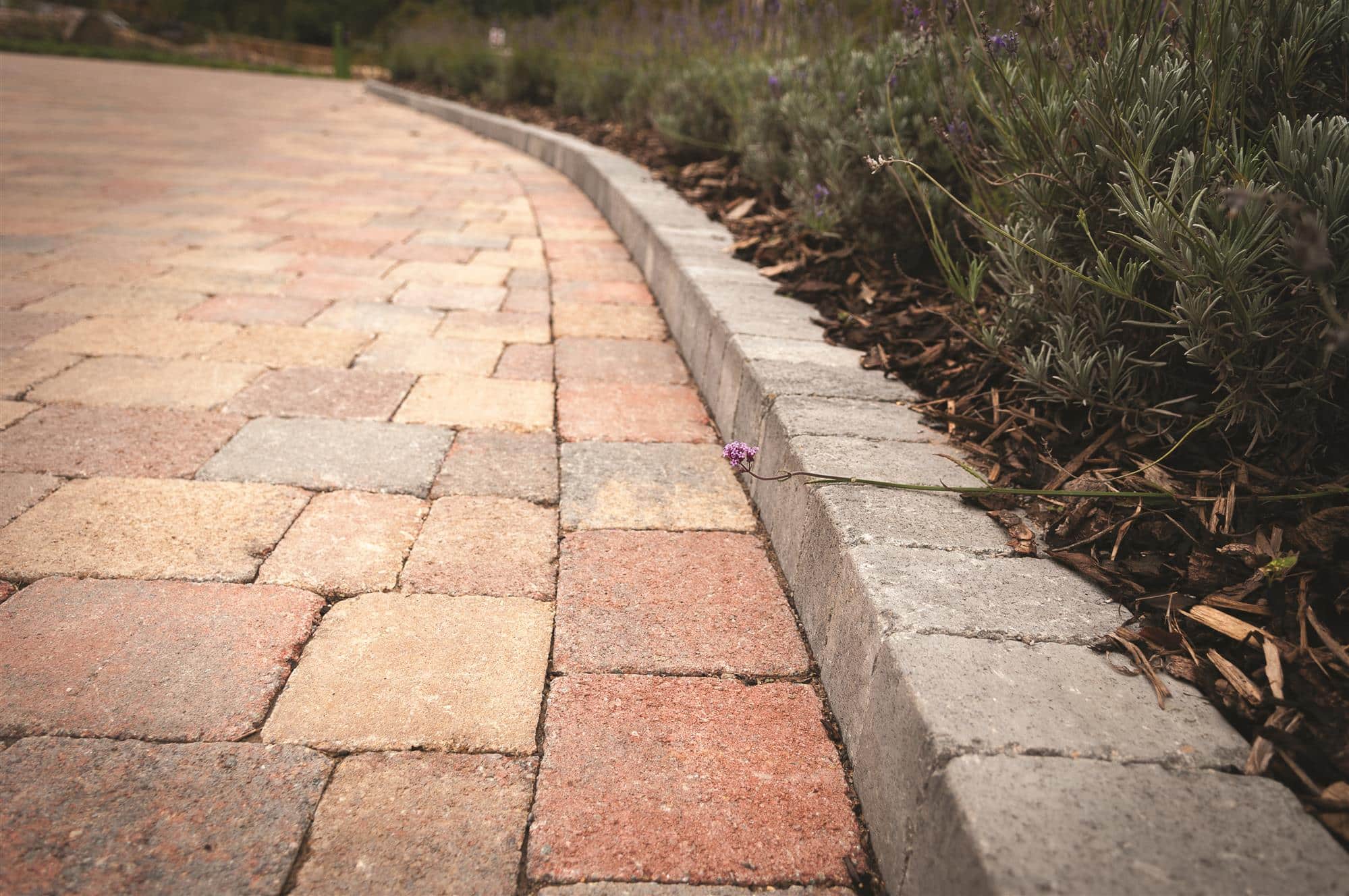 Kerbstone - Image 9