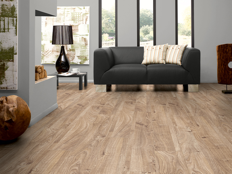 MAMMUT LONG PLANK EVEREST OAK BEIGE LAMINATE FLOORING AC5