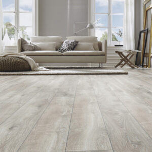 MAMMUT LONG PLANK HIGHLAND OAK SILVER LAMINATE FLOORING AC5