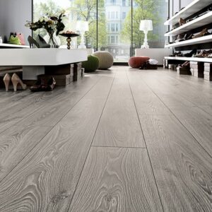 ROBUSTO PLANK TIMELESS OAK GREY LAMINATE FLOORING AC5