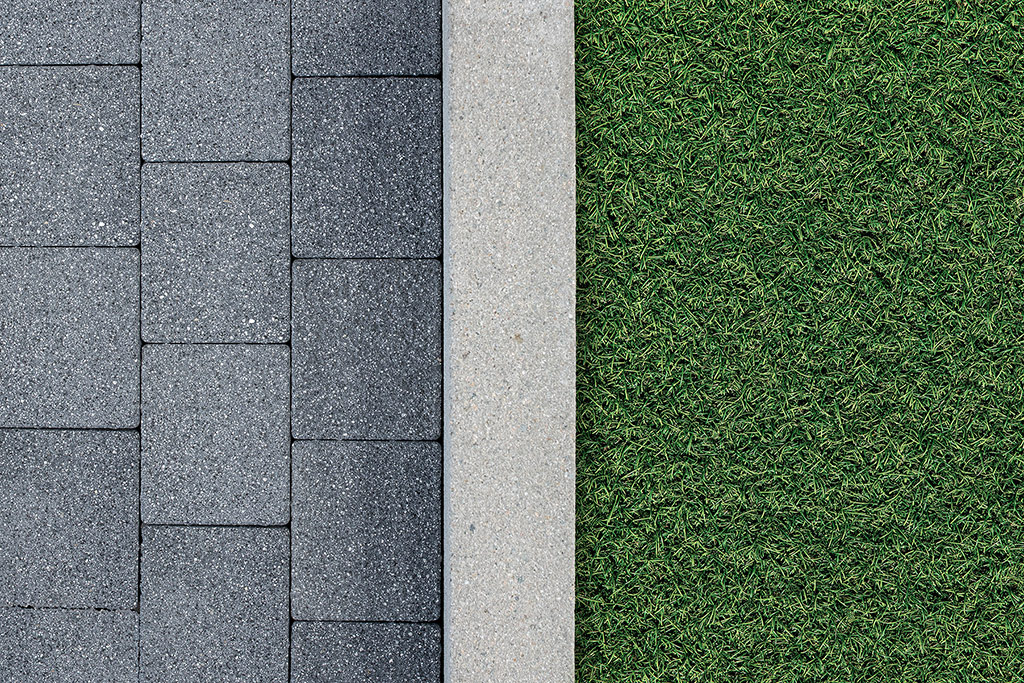 Textured Kerb