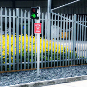 PALISADE FENCING - Image 6
