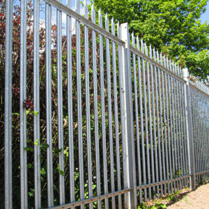 PALISADE FENCING - Image 7