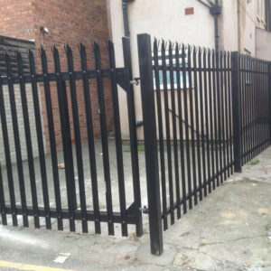 PALISADE FENCING - Image 2