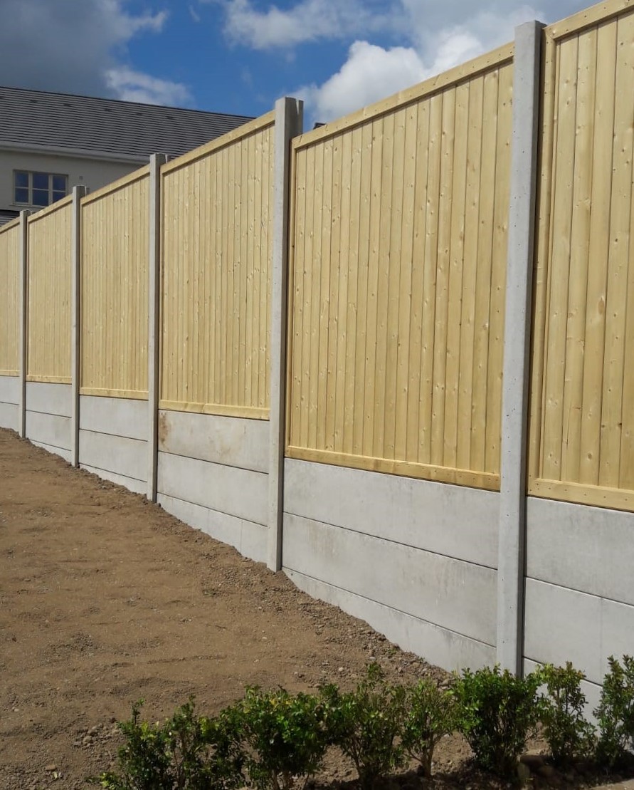 PICTURE FRAME TIMBER FENCE PANELS