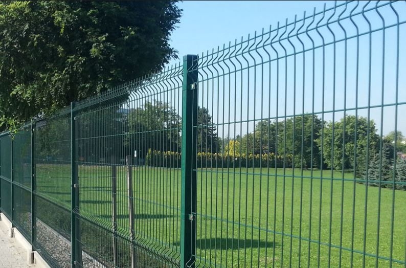 V-MESH FENCING PANELS & GATES