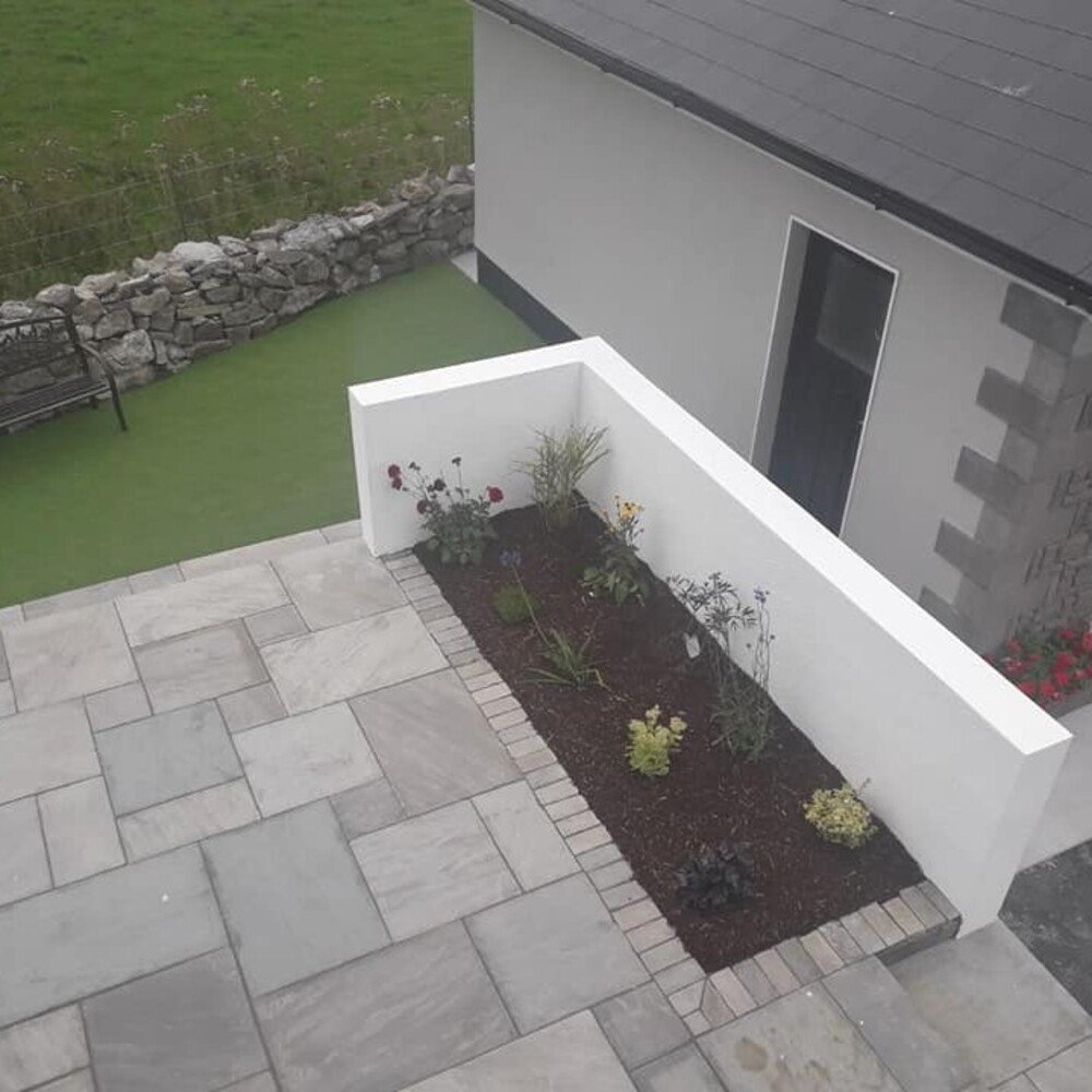 Grey Sandstone Cobbles Tumbled - Image 2