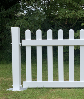 Hook & Base Picket Fence