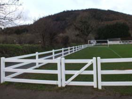 Vinyl Post & Rail - Image 4