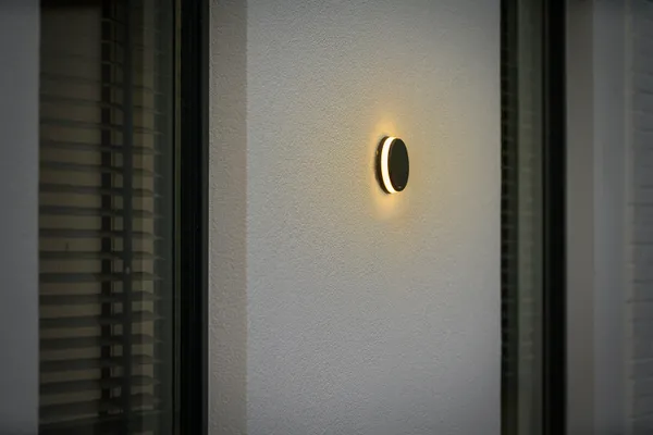 Garden Lightpro Polaris 12V 6W Wall Light - Image 3