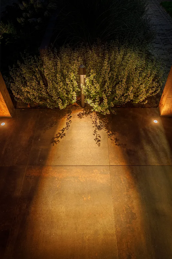 Garden Lightpro Oberon DL 9W IP44 Post Light - Image 6
