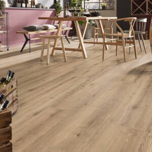 SUITE PLANK LUXOR OAK GOLD LAMINATE FLOORING AC5