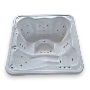 Acrylic square hot tub with external heater - Image 8