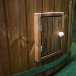 Fibreglass hot tub with external heater - Image 20