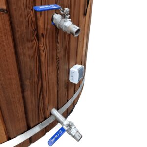 Fibreglass hot tub with integrated heater - Image 14