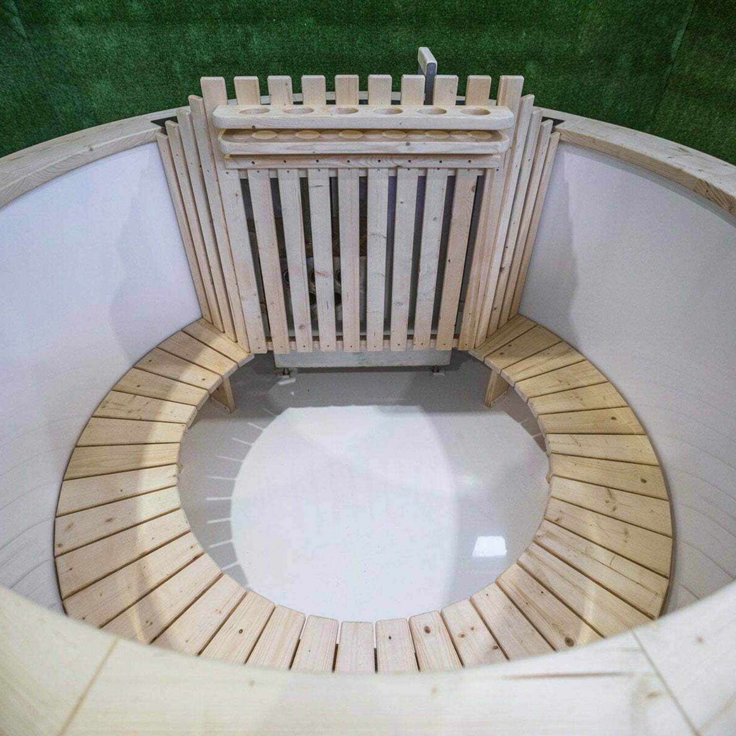 Round polypropylene hot tub - Image 15